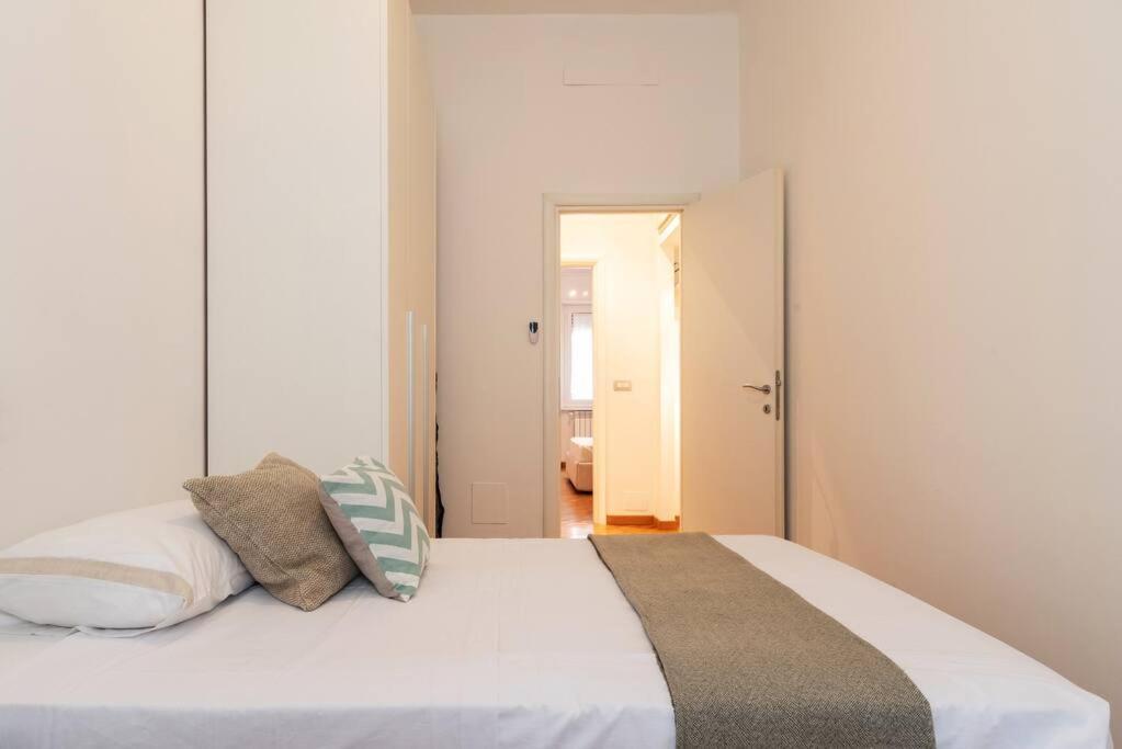Eva Flexyrent Apartment Milaan Buitenkant foto